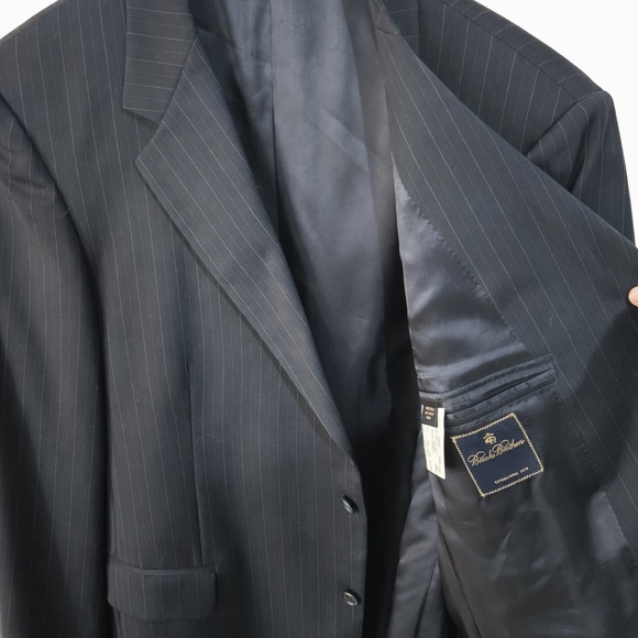 Brooks Brothers Men's navy Pinstripe 2 piece suit